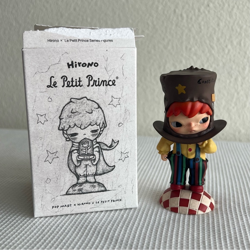Hirono x Le Petit Prince: The Conceited Man Figurine